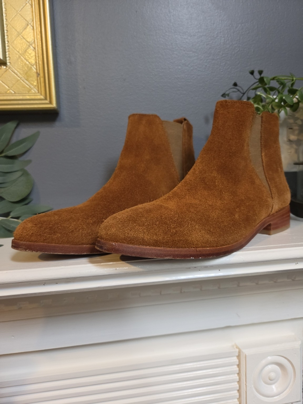 Nisolo Cognac Suede Chelsea Ankle Boots Womens 9 Minimalist Leather